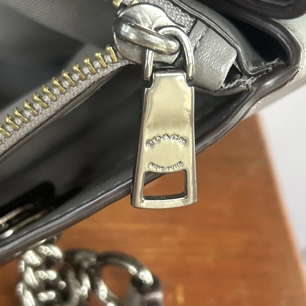 COACH 20165 Turnlock Edie Carryall Gray Pebbled Leather & Suede Shoulder Bag